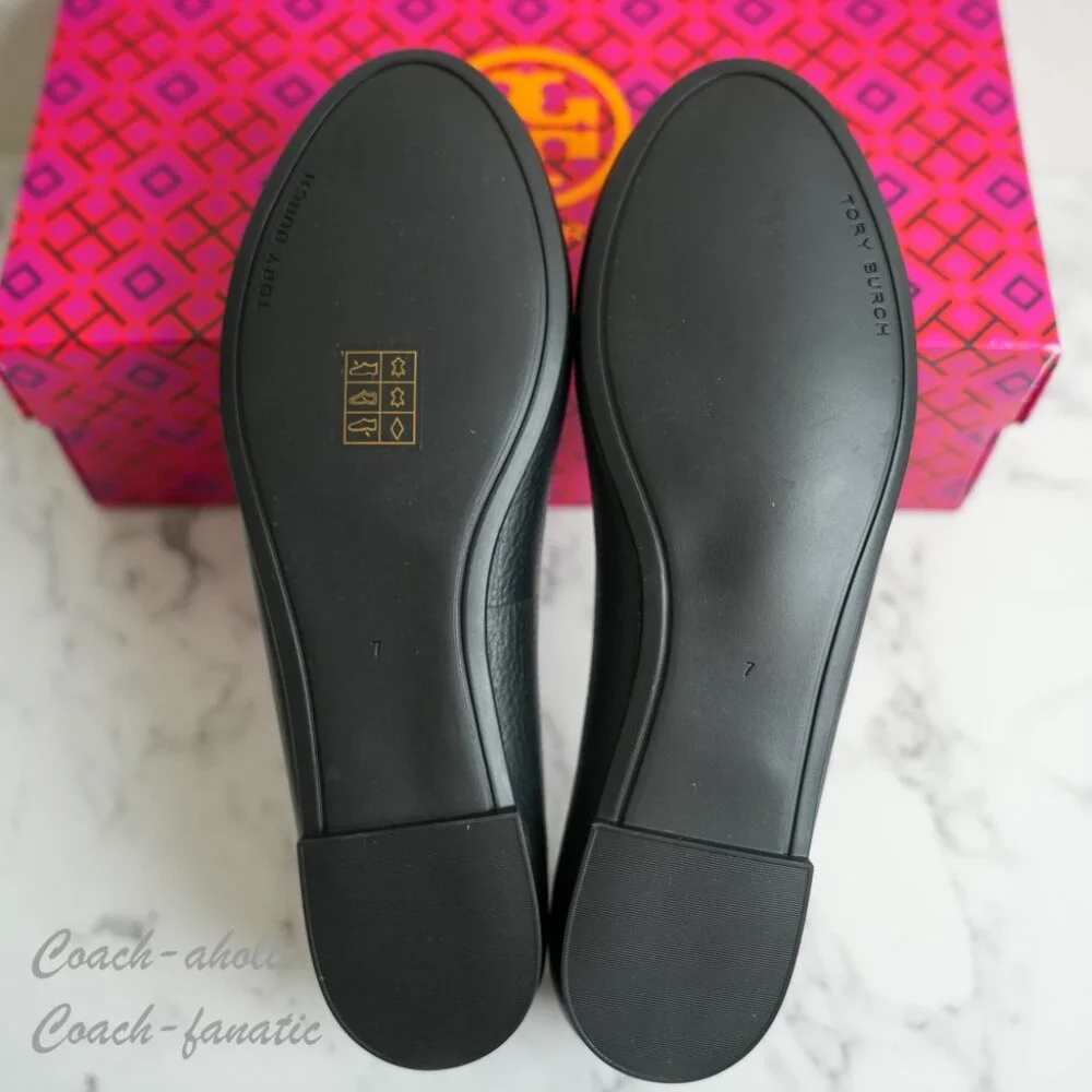NIB Tory Burch Signature Logo Classic Chelsea Ballet Flat in Black/Gold